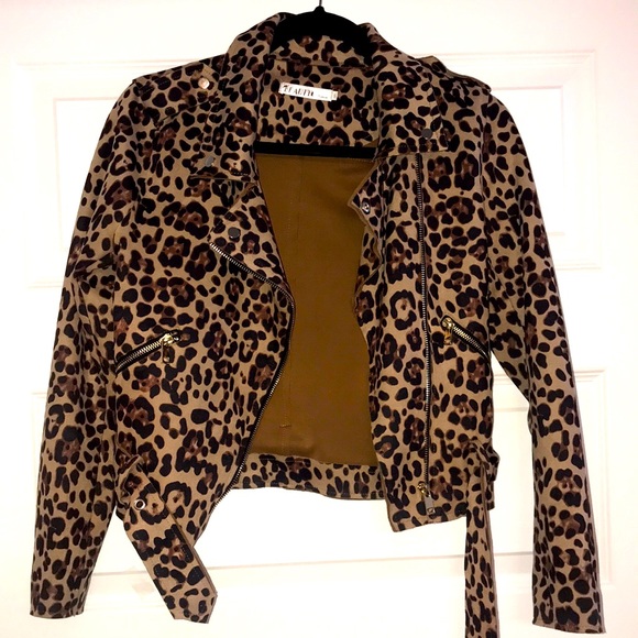 Blazer - Picture 1 of 2